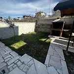 Βίλα For Rent